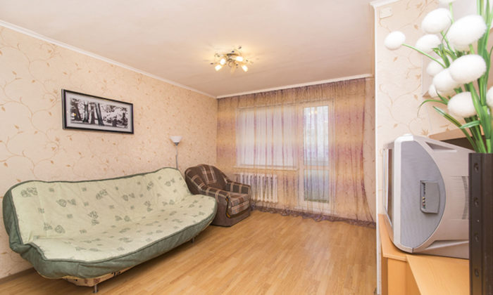 Недорогая светлая 1-к. квартира посуточно в Екатеринбурге