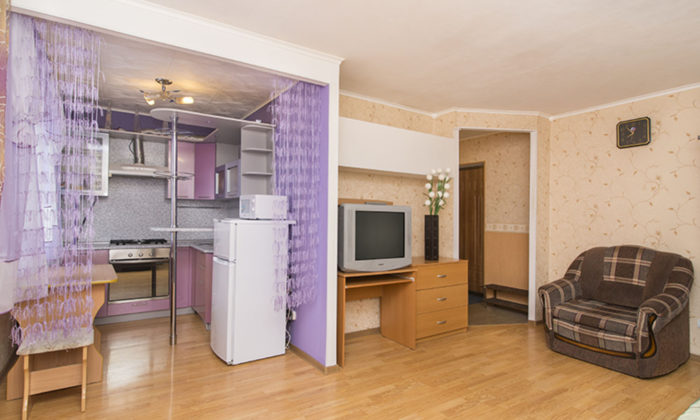 Недорогая светлая 1-к. квартира посуточно в Екатеринбурге